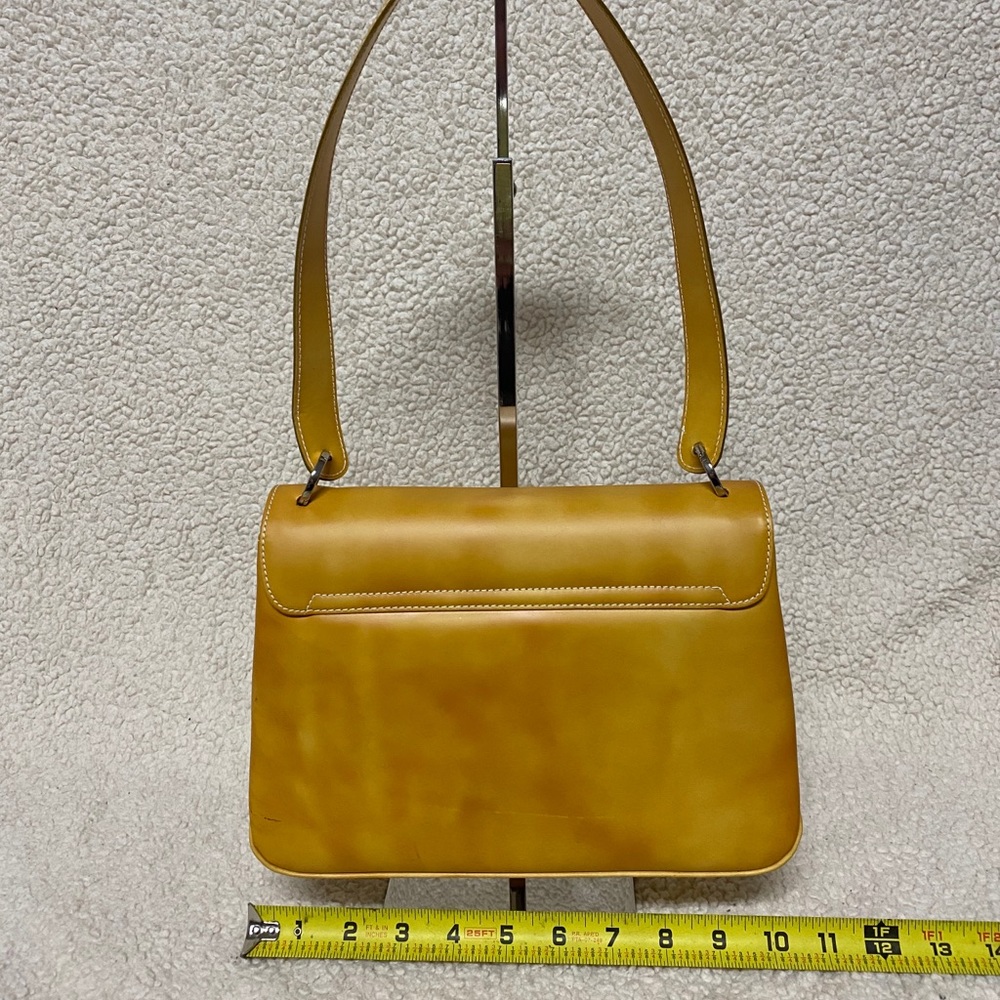 Vintage Salvatore Ferragamo Vara shoulder bag - Picture 2 of 15